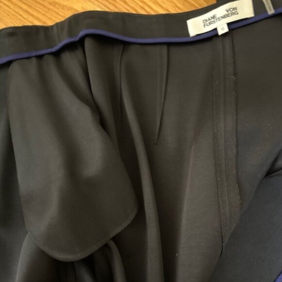 Diane Von Furstenberg mini skirt - Picture 10 of 11